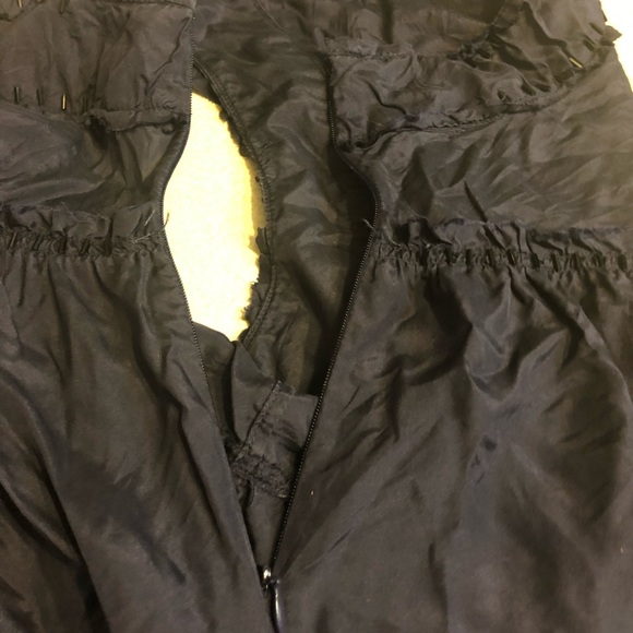 Banana Republic Silk Camisole - Picture 9 of 10